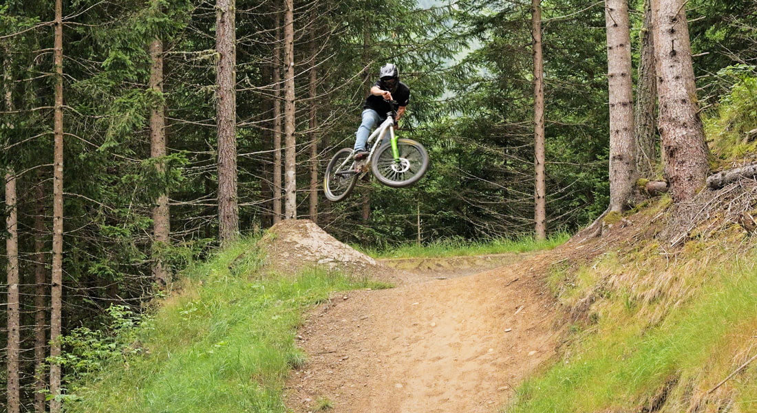 Jumpline w Bikeparku Innsbruck