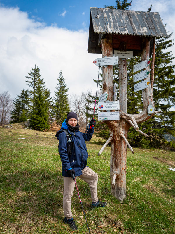 Touristische Schilder in der Natur